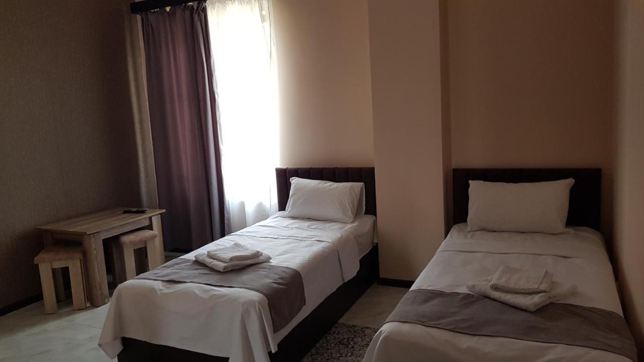 Rp Hotel Erevan Exterior foto